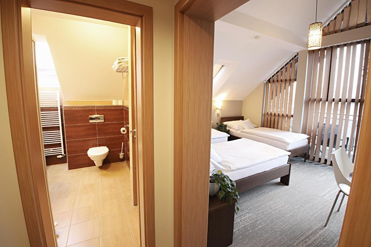 Apart Hotel Jablonec Яблонец-над-Нисоу Экстерьер фото