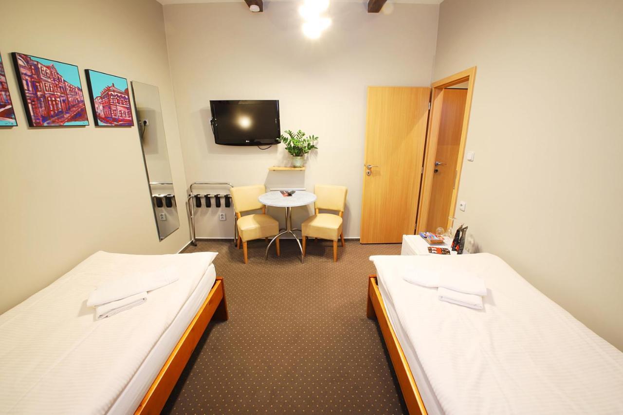 Apart Hotel Jablonec Яблонец-над-Нисоу Экстерьер фото