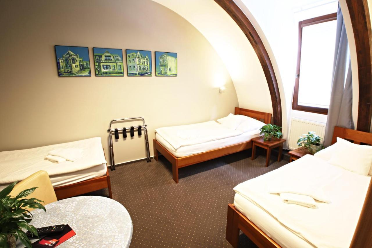 Apart Hotel Jablonec Яблонец-над-Нисоу Экстерьер фото