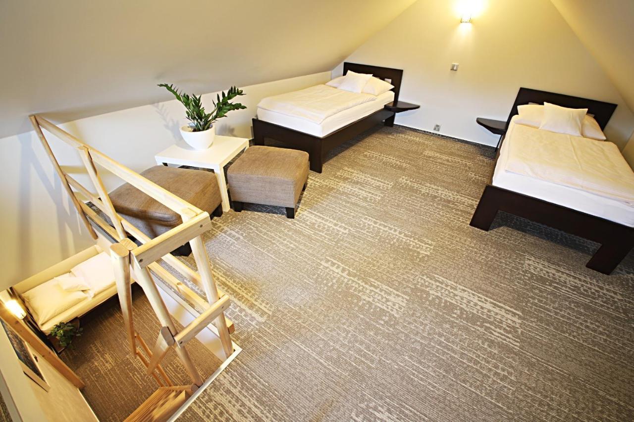 Apart Hotel Jablonec Яблонец-над-Нисоу Экстерьер фото